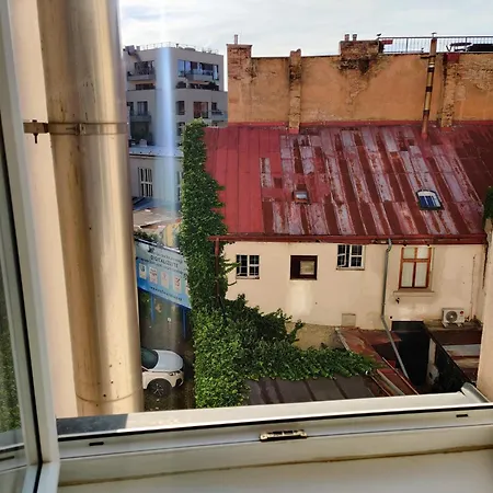 Zizkov - Near Center Pensión