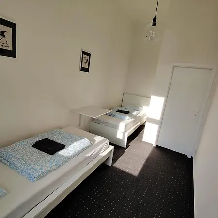 Zizkov - Near Center Praga