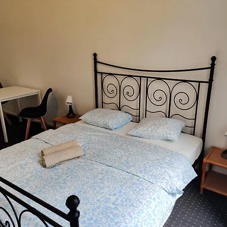 Zizkov - Near Center *