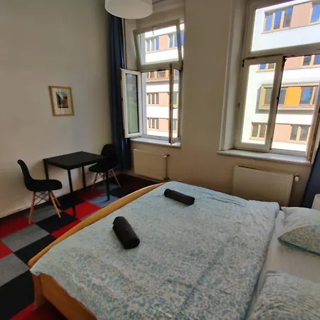 Pensión Zizkov - Near Center