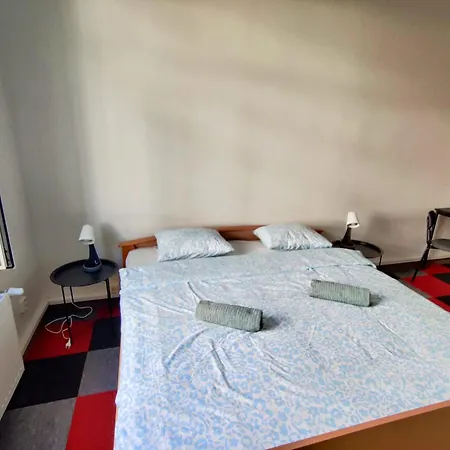 Zizkov - Near Center Praga