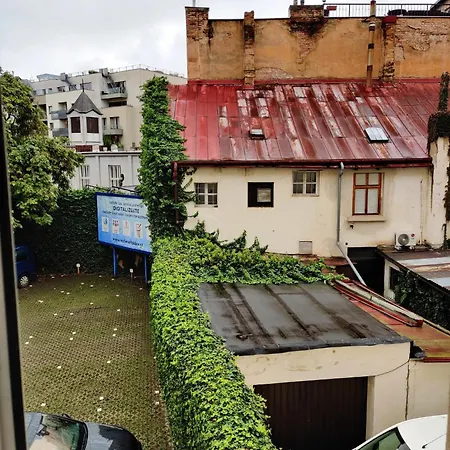 Zizkov - Near Center Pensión *