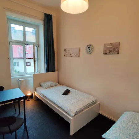 Pensión Zizkov - Near Center *