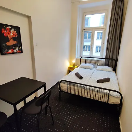 Zizkov - Near Center Praga