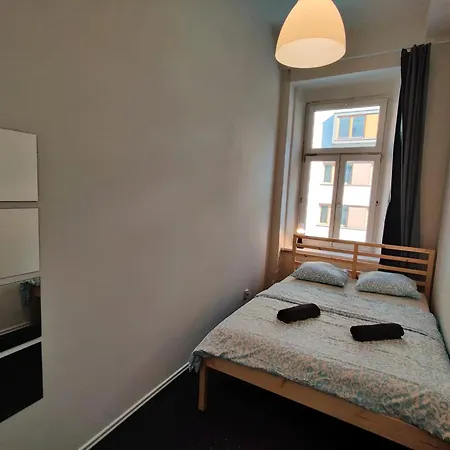 Pensión Zizkov - Near Center *