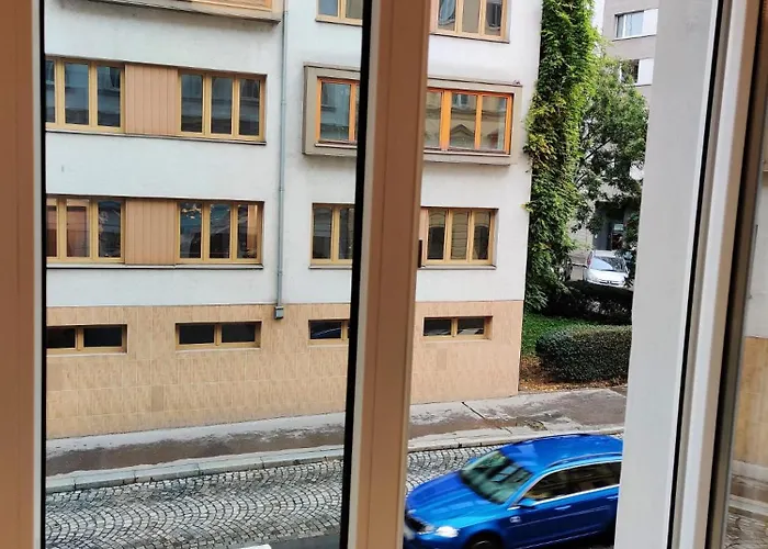 Zizkov - Near Center Praag