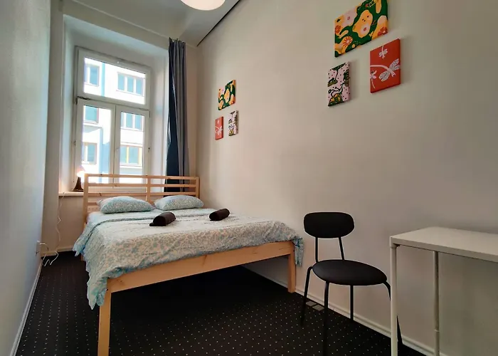 Gasthof Zizkov - Near Center